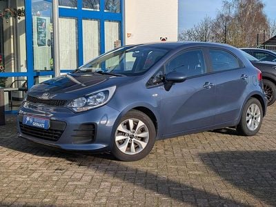 Blauw Gebruikt 2020 Kia Rio Hatchback | € 9.950 (Super prijs)