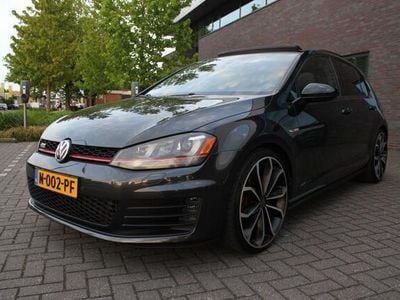 Zwart Gebruikt 2014 VW Golf VII GTI Hatchback | € 15.999 (Eerlijke prijs)
