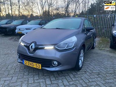 Grijs Occasion 2015 Renault Clio IV Dynamique Hatchback | € 4.500 (Eerlijke prijs)