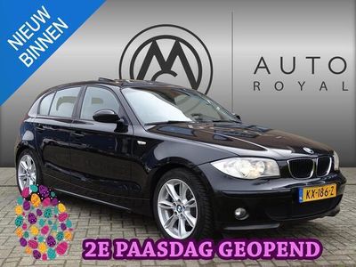 tweedehands BMW 120 1-SERIE i Panoramadak, Navigatie, Airco/ECC, CruiseControl, Multimedia, Elec ramen, Parkeersensoren