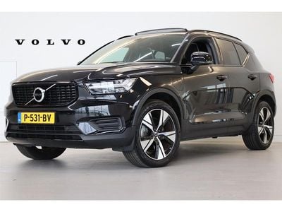 Zwart Occasion 2022 Volvo XC40 R-Design SUV | € 35.900 (Eerlijke prijs)