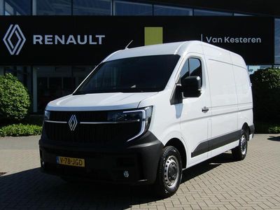 Wit Occasion 2024 Renault Master Van | € 35.995 (Eerlijke prijs)