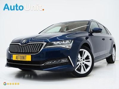 Blauw (metallic) Gebruikt 2021 Skoda Superb Style Stationwagen | € 23.840 (Eerlijke prijs)