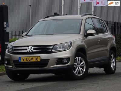 Bruin Gebruikt 2011 VW Tiguan Comfortline SUV | € 6.499 (Goede deal)