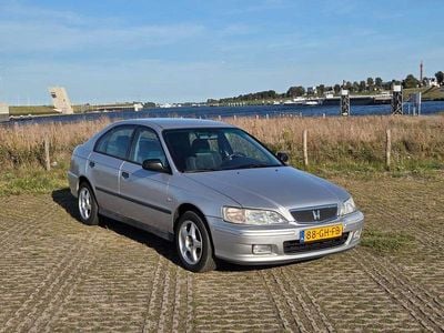 Zilver Gebruikt 2000 Honda Accord LS Sedan | € 800