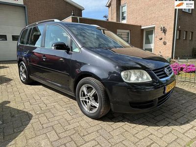 tweedehands VW Touran 2.0-16V FSI Trendline ( motorprobleem )