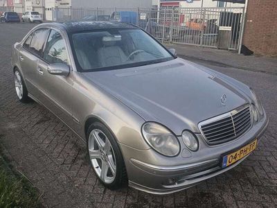 Mercedes E320