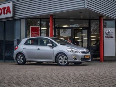 Toyota Auris Hybrid