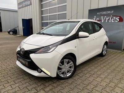Wit Gebruikt 2018 Toyota Aygo Edition Hatchback | € 8.950 (Eerlijke prijs)