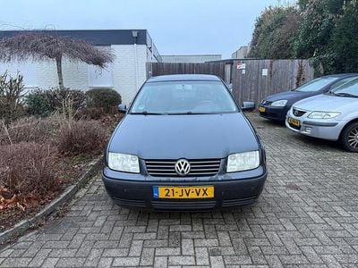 Blauw Occasion 2002 VW Bora Sedan | € 1.500 (Eerlijke prijs)