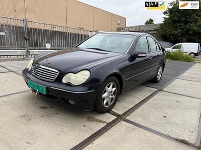 Mercedes C200
