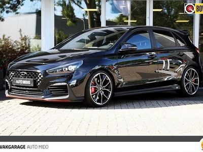 Zwart Occasion 2018 Hyundai i30 Hatchback | € 27.845 (Eerlijke prijs)