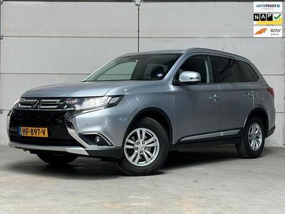 Grijs Gebruikt 2015 Mitsubishi Outlander Edition SUV | € 13.994 (Eerlijke prijs)
