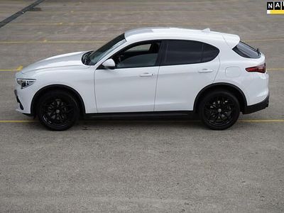 Wit Gebruikt 2018 Alfa Romeo Stelvio Super SUV | € 29.900 (Eerlijke prijs)