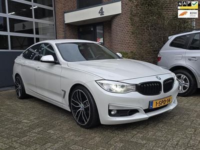Wit Gebruikt 2013 BMW 320 Executive Hatchback | € 7.995 (Eerlijke prijs)
