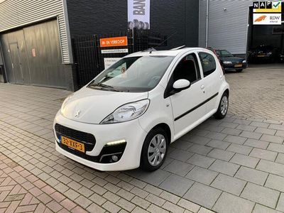 tweedehands Peugeot 107 1.0 Active 2e Eigenaar! Schuifdak Led NAP APK 1 Ja