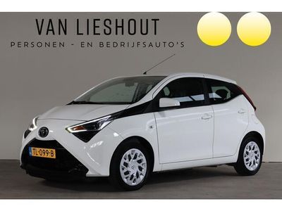 tweedehands Toyota Aygo 1.0 VVT-i x-play NL-Auto!! Navigatie I Camera