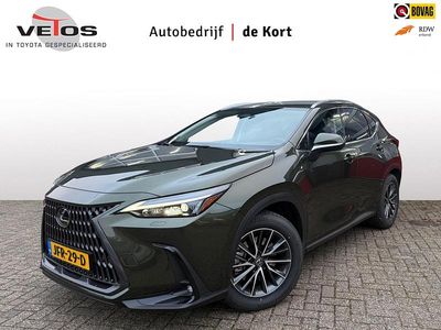 Groen Occasion 2024 Lexus NX450h+ Luxury Line SUV | € 54.995 (Iets duurder)
