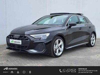 Metallic mythical black (0e) Gebruikt 2025 Audi A3 Sportback e-tron Ambiente Hatchback | € 41.485 (Iets duurder)