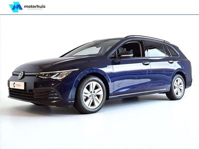 Blauw Occasion 2021 VW Golf VIII Life Stationwagen | € 15.745 (Eerlijke prijs)