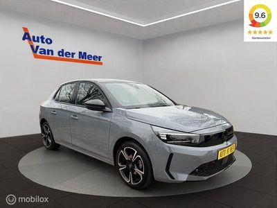 Grijs Occasion 2024 Opel Corsa GS Line Hatchback | € 18.940 (Eerlijke prijs)