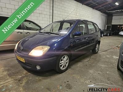 Blauw Gebruikt 2002 Renault Scénic Authentique MPV | € 1.150 (Duur)