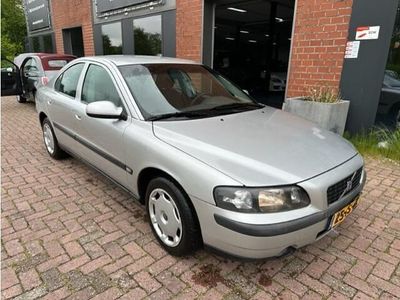 tweedehands Volvo S60 2.4 Aut clima