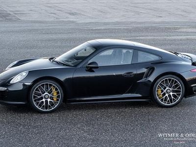Zwart (metallic) Occasion 2015 Porsche 911 Turbo S Coupé | € 129.991