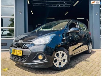 Zwart, metallic lak Gebruikt 2013 Hyundai i10 Hatchback | € 6.450 (Duur)