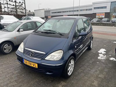 Blauw Occasion 2002 Mercedes A160 Elegance MPV | € 2.245 (Iets duurder)