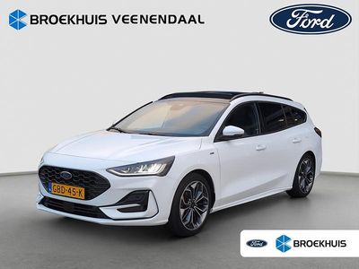 Wit Occasion 2024 Ford Focus ST-Line X Stationwagen | € 27.795 (Iets duurder)