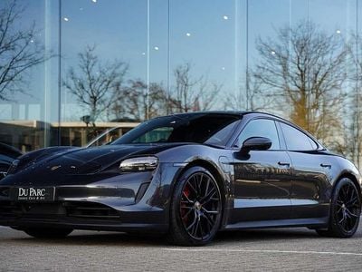 Grijs Occasion 2020 Porsche Taycan 4S Performance Package Sedan | € 46.888