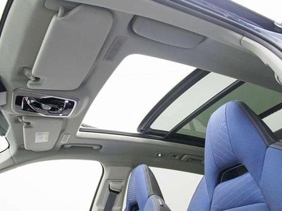 Blauw Gebruikt 2023 Lynk & Co 01 SUV | € 25.950 (Eerlijke prijs)