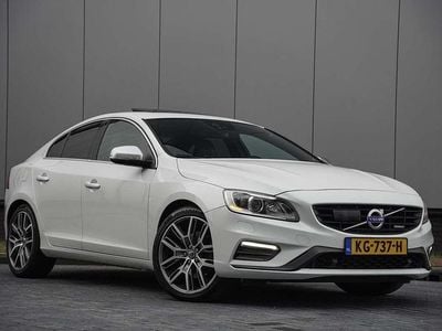 Wit Gebruikt 2013 Volvo S60 R-Design Sedan | € 21.500