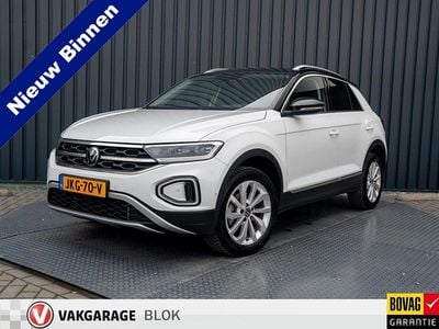 Wit Gebruikt 2024 VW T-Roc R-line SUV | € 31.745 (Goede deal)