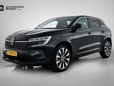 Zwart Occasion 2023 Renault Austral Techno SUV | € 28.995 (Goede deal)