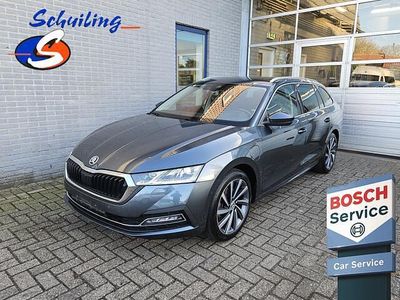 Grijs (parellak) Occasion 2021 Skoda Octavia Business Line Stationwagen | € 23.650 (Iets duurder)