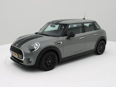 Grijs Gebruikt 2019 Mini ONE Business Hatchback | € 15.950 (Eerlijke prijs)