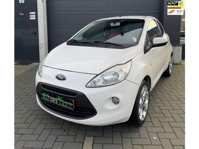 Wit Gebruikt 2009 Ford Ka Titanium Hatchback | € 3.495 (Eerlijke prijs)
