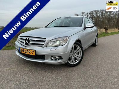 tweedehands Mercedes 230 C-KLASSE EstateAvantgarde / NL Auto / Atomaat / Airco / Navigatie / Leder Stof / PDC / LMV 17" / NAP