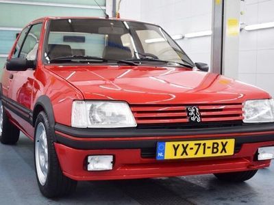 Peugeot 205