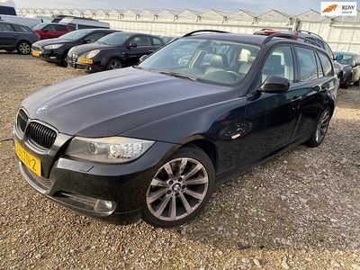 Zwart Gebruikt 2010 BMW 318 Stationwagen | € 1.750