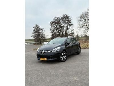 Occasion Renault Clio GrandTour Expression 90 PK (66 kW) 2014 Zwart (metallic) Stationwagen