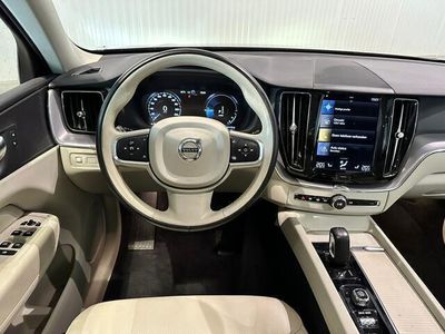 tweedehands Volvo XC60 T6 AWD Aut. Business Pro Schuifdak Navigatie Stoelverwarming 340pk