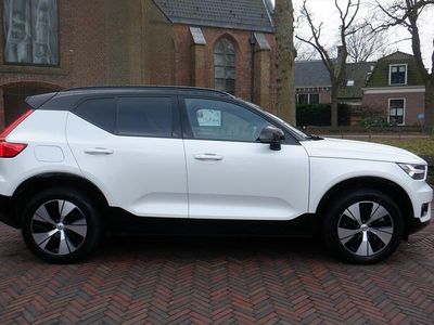 Wit Occasion 2026 Volvo XC40 R-Design SUV | € 27.450