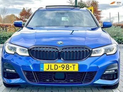 Blauw Occasion 2021 BMW 330 M Sport Stationwagen | € 26.950 (Eerlijke prijs)