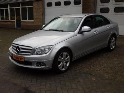 Grijs Gebruikt 2007 Mercedes C220 Avantgarde Sedan | € 12.500