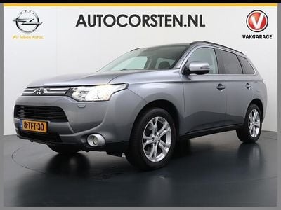 Grijs (metallic) Gebruikt 2014 Mitsubishi Outlander Intense+ SUV | € 12.795 (Goede deal)