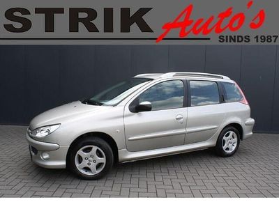 Grijs Gebruikt 2006 Peugeot 206 Stationwagen | € 2.989 (Duur)