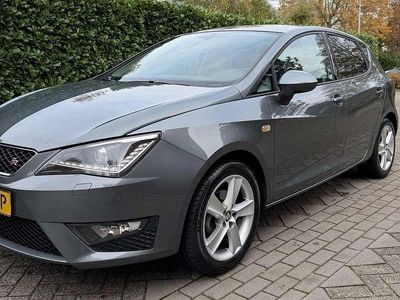 Grijs Occasion 2015 Seat Ibiza CONNECT MPV | € 8.850 (Iets duurder)